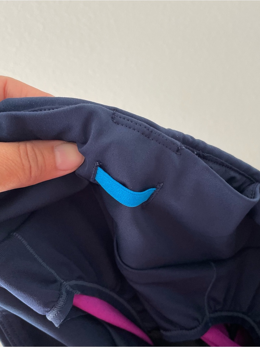 BROOKS Running Chaser Shorts Athletic Dark Blue / Purple / Pink Women's Size XS - Picture 6 of 7